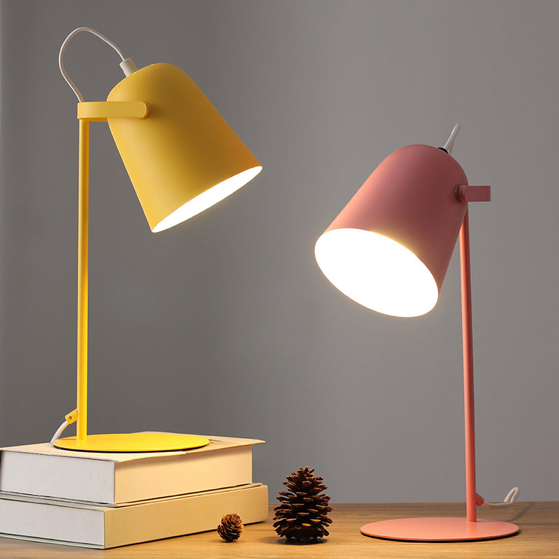 Lampada da tavolo da tavolo da tavolo in stile da 13,7 "sfumatura a campana in metallo semplicità di lettura di lettura per camera da letto