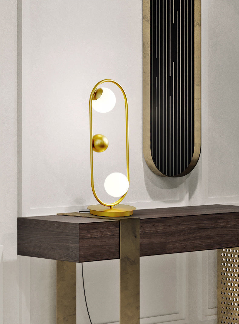 Lampada da tavolo decorativa per la casa in stile postmoderno in vetro opale con linee metalliche, lampada da comodino per camera da letto
