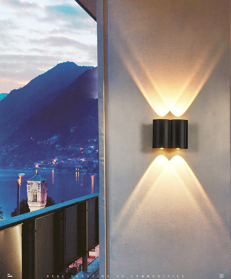 Tubes de style minimaliste moderne de haut en bas de la mur à lad lad lampe à la paroi des lumières murales en métal pour mur extérieur