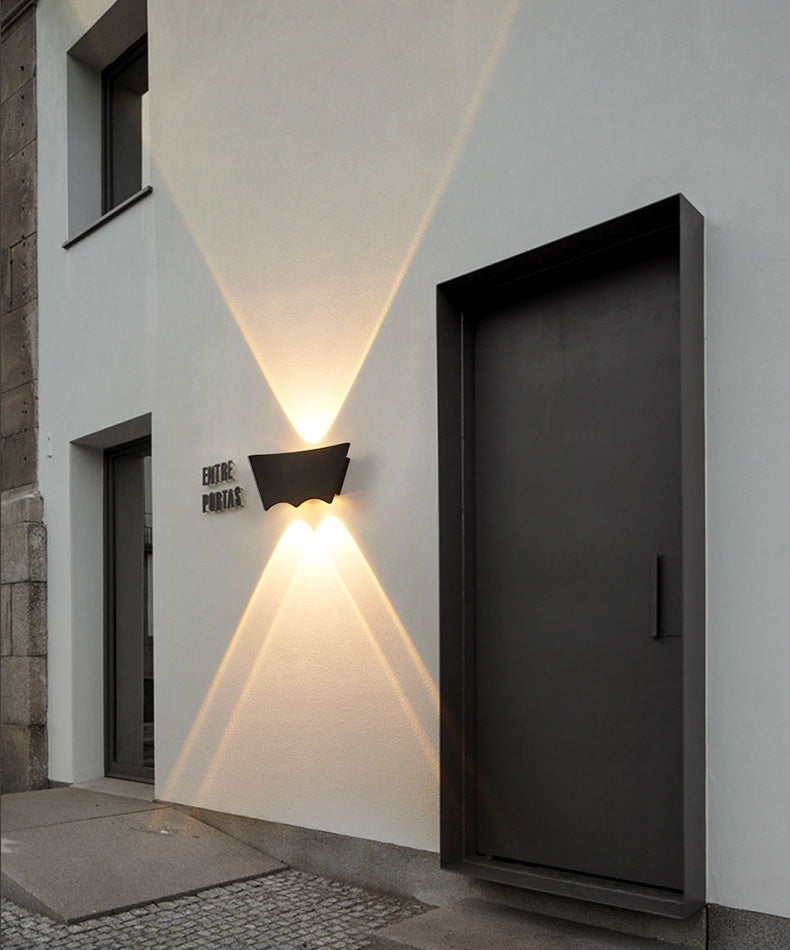 Modern Minimalist Style Up and Down LED Wall Sconce Metal Sconce Light Fixtures for Outside Wall