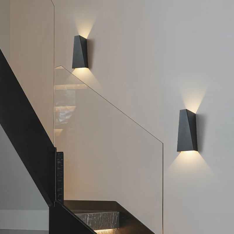 Modern Minimalist Style Geometric Up and Down LED Wall Sconce Metal Wall Light for Stairway