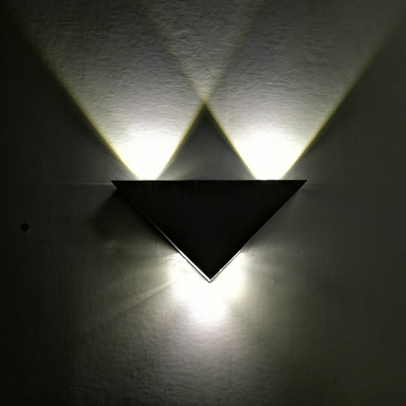 Sliver Brossé lampe murale triangulaire en aluminium Brossé 3 Lights Corridor Corridor Asle LED MUR LEUL