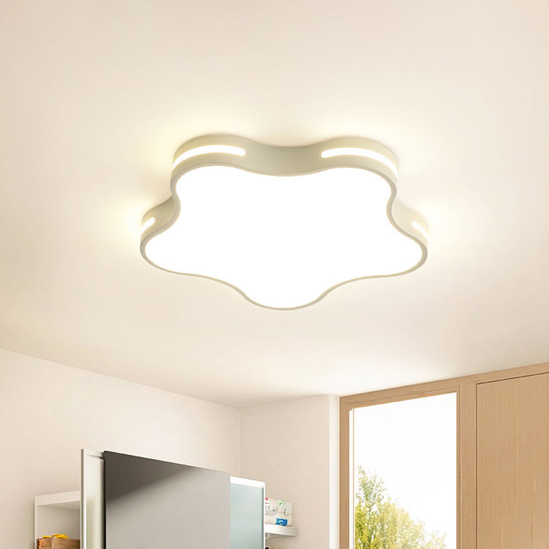 Minimalistische Star Flush Mount Light 19.5" Brede Acryl LED Plafond Flushmount in Wit