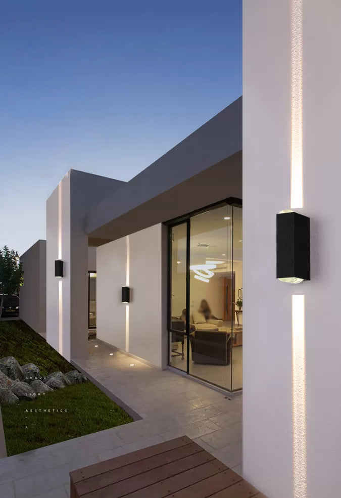 7.5" H Outdoor Waterproof LED Wall Sconce 2-Lights Modern Style Aluminum Alloy Courtyard Corridor Wall Light in Frosted Black