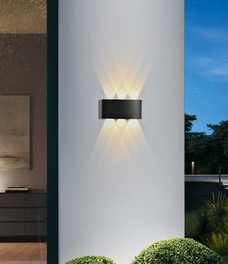 Moderner minimalistischer Stil nach oben und unten LED Wandleuchten Metallleuchten für Außenwand