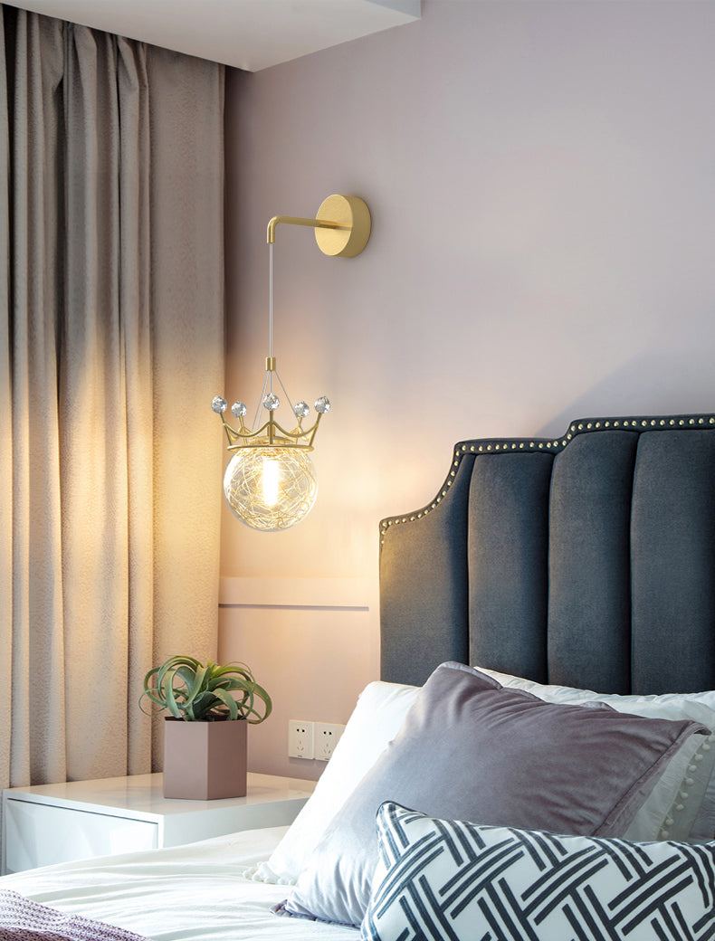 Decorative 1 Light Wall Lamp Globe Glass Hanging Wall Lamp in Brass Finish for Bedroom