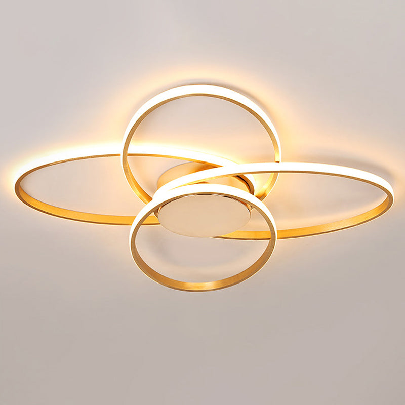 Luz de techo superpuesta de oro LED Nordic LED de montaje de descarga de acrílico para sala de estar