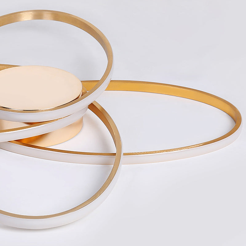 Luz de techo superpuesta de oro LED Nordic LED de montaje de descarga de acrílico para sala de estar