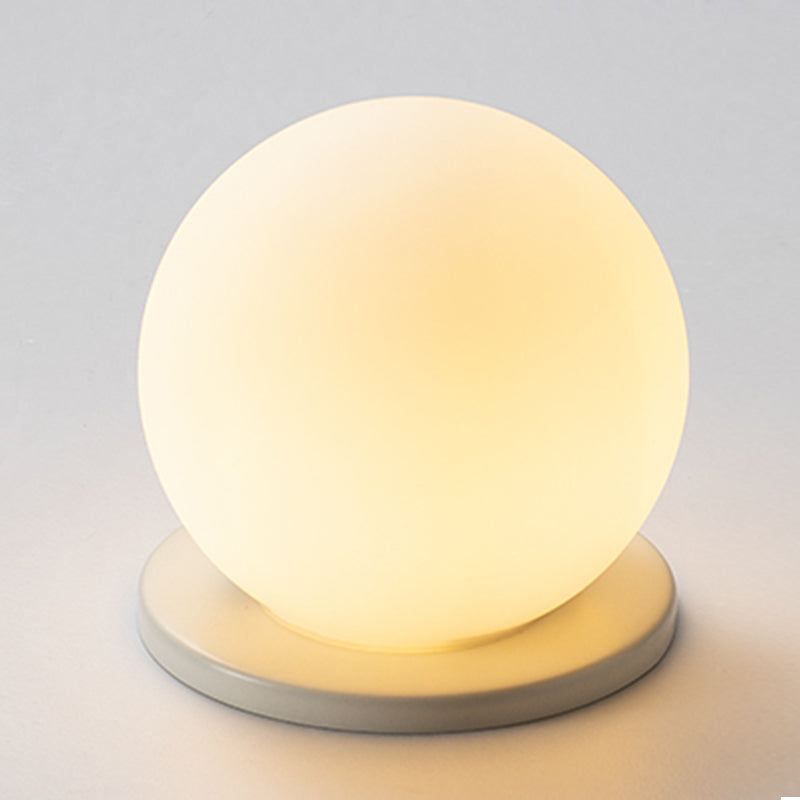 Glaskugelförmige Deckenbefestigung Minimalistische weiße Deckenbefestigung Leuchte