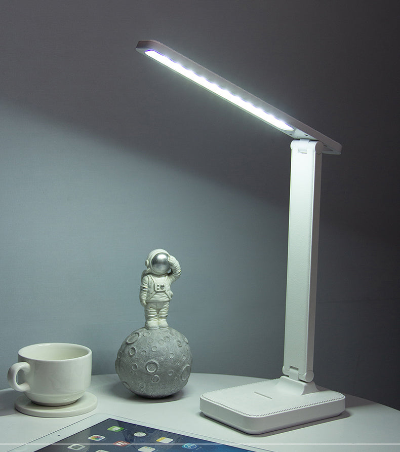 Lampada da tavolo a LED dimmerabile moderna in stile minimalista Lampada da tavolo in plastica a 1 luce per studio