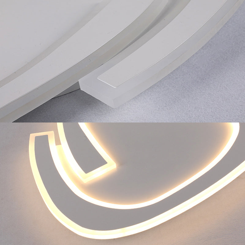 19.5"/23.5" W Triangle Acrylic Ceiling Lamp Minimalist LED Grey Flush Lighting in Warm/White Light
