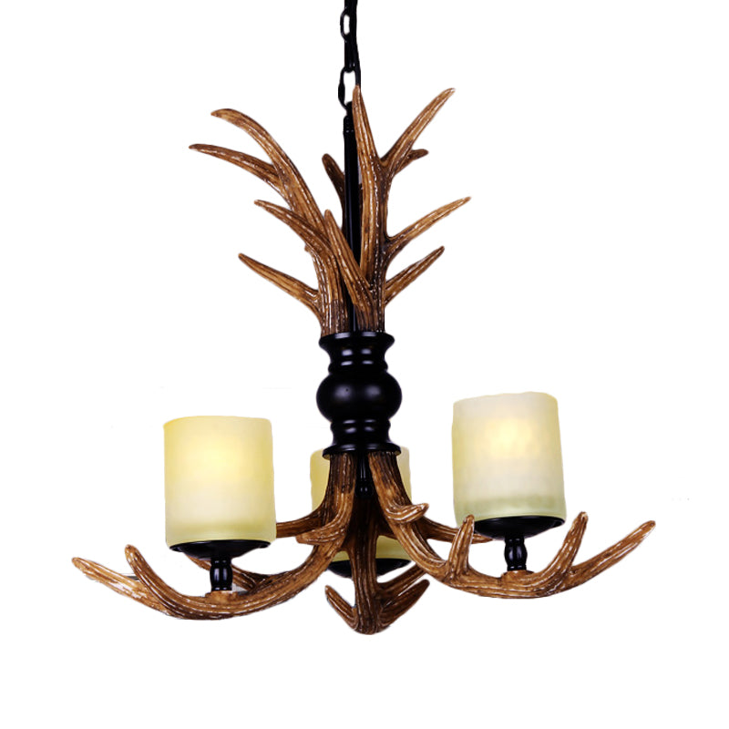 3 bulbes Résine Chandelier Éclairage traditionnel Brown Deer Antler salon suspendu avec une teinte cylindrique en verre givré blanc
