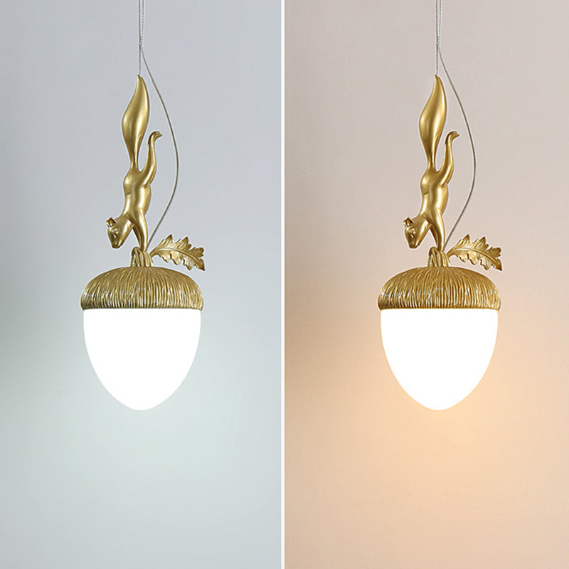 Nordic Style Pine Cone Hanging Light Creative Pendant Lamp with Aluminum Squirrel Lamp Holder