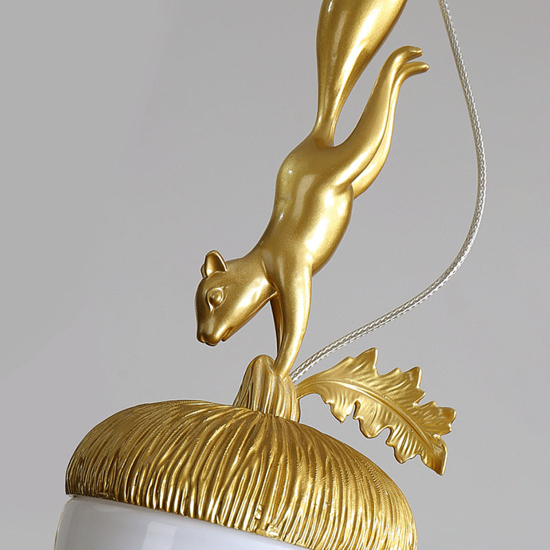 Nordic Style Pine Cone Hanging Light Creative Pendant Lamp with Aluminum Squirrel Lamp Holder