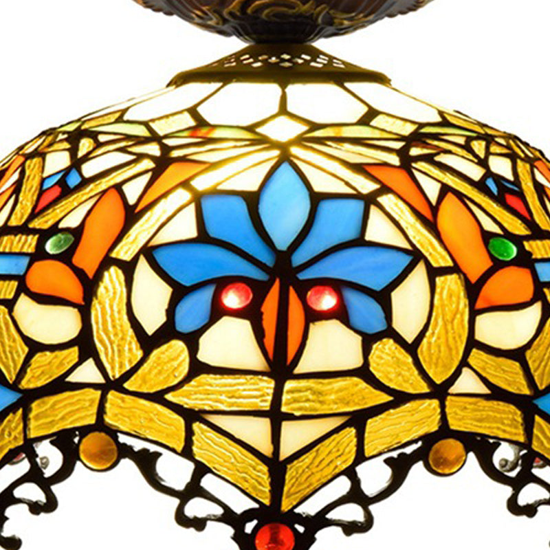 12"/16" W Baroque Scalloped Flush Mount Lighting 1 Bulb Handcrafted Stained Glass Ceiling Lamp in Black