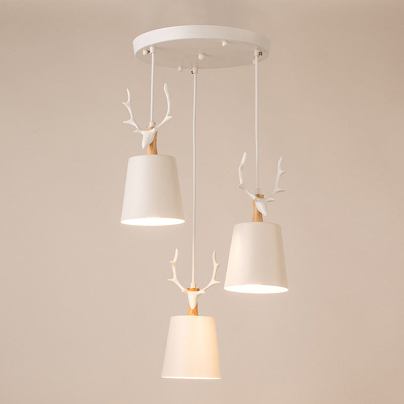 Decoración de ciervos de luz colgante de estilo nórdico de 3 bulb
