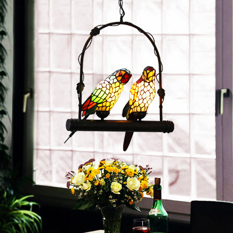 Luce a sospensione in ferro battuto nella luce del soffitto in vetro per pappagallo in stile artistico Tiffany per corridoio