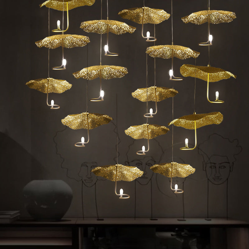 Luz de colgante de novedad posmoderna lámpara de loto de loto de loto con sombra de metal
