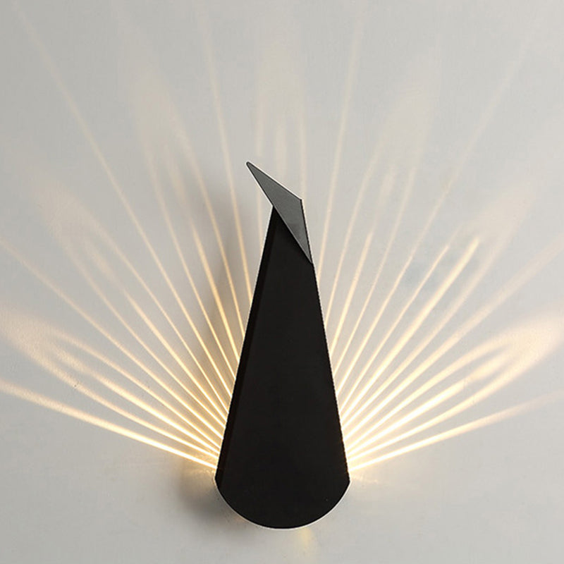 Minimalism Metal Peacock Wall Lamp Post-modern Style Home Decorative Lighting Sconce in Warm Light