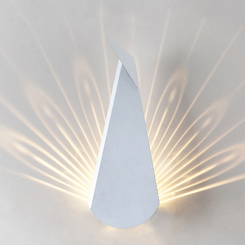 Minimalism Metal Peacock Wall Lamp Post-modern Style Home Decorative Lighting Sconce in Warm Light