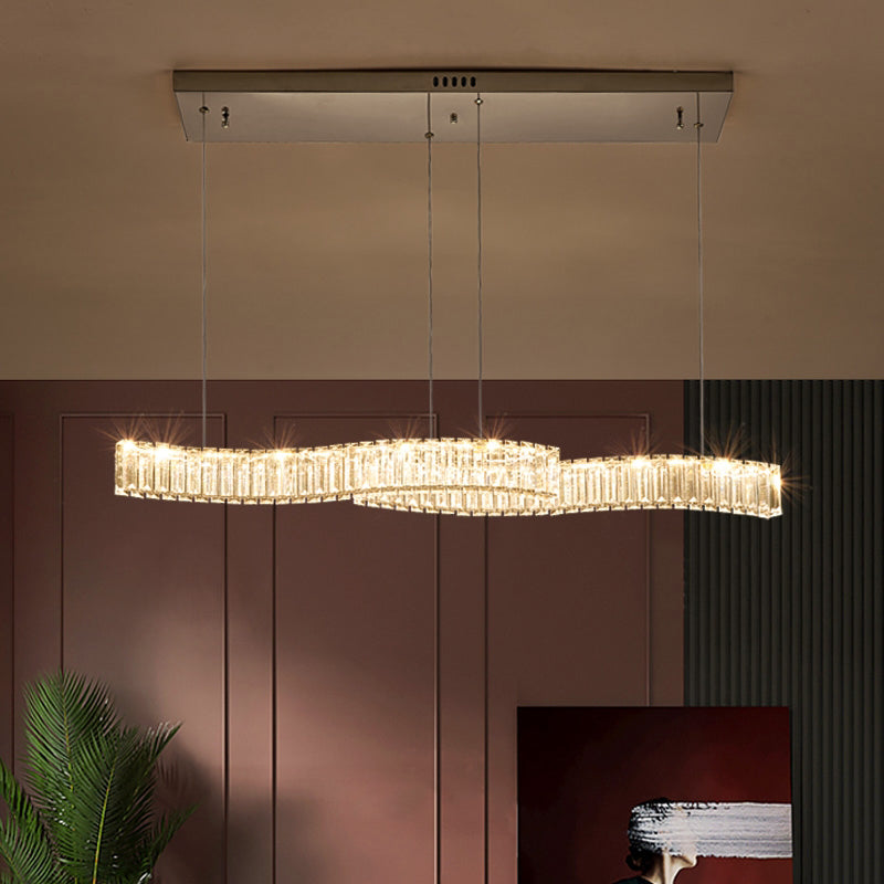 Iluminación de la isla de cristal lineal de 2 luces Luz de techo de oro contemporáneo para comedor