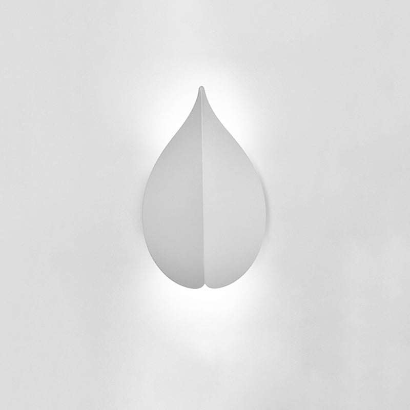 Modern Minimalist Style Leaf-shaped Flush Mount Wall Sconce Metal Wall Mount Light Fixture for Bedroom