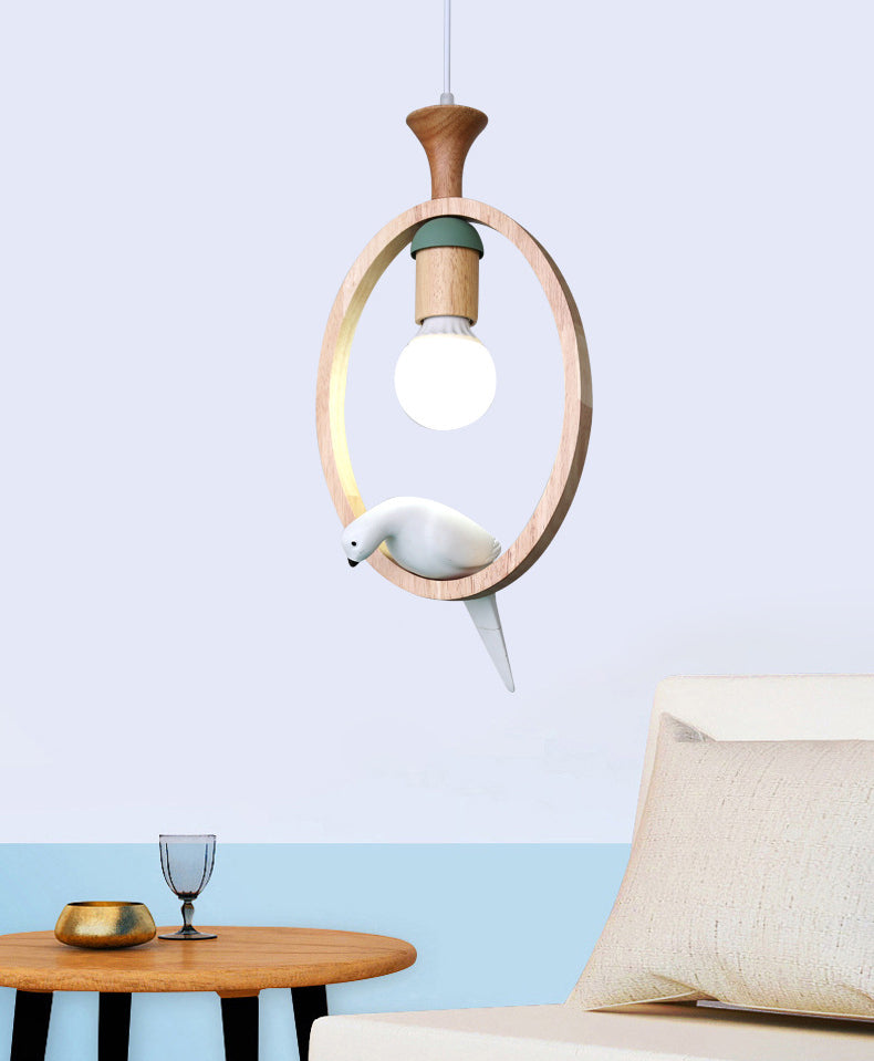 Dadelloze houten suspensielamp Noordse 1-licht hangerverlichting met harsvogel decor