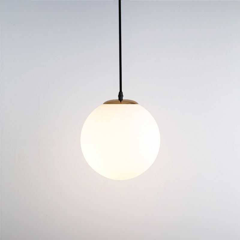 1 globe léger peinnant plafonniers industriels en verre de lait en verre pendant luminaires pour le restaurant