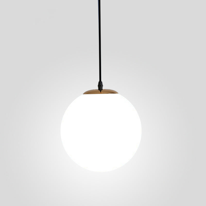 1 globe léger peinnant plafonniers industriels en verre de lait en verre pendant luminaires pour le restaurant