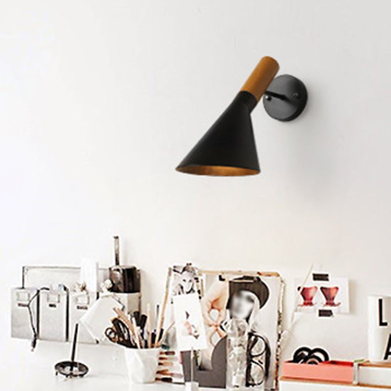 Lámpara de pared de minimalismo en forma de embudo estilo moderno de madera de madera de 1 luces accesorio de iluminación