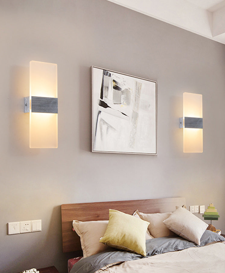 Lámpara de pared LED acrílica rectangular de aluminio cepillada estilo contemporáneo Simplicidad de apliques de interior para pasillo del pasillo