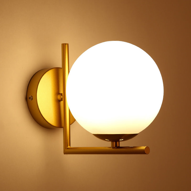 Zeitgenössische globale Wandmontagleuchte Milchglas Wandmontagelampe für das Restaurant
