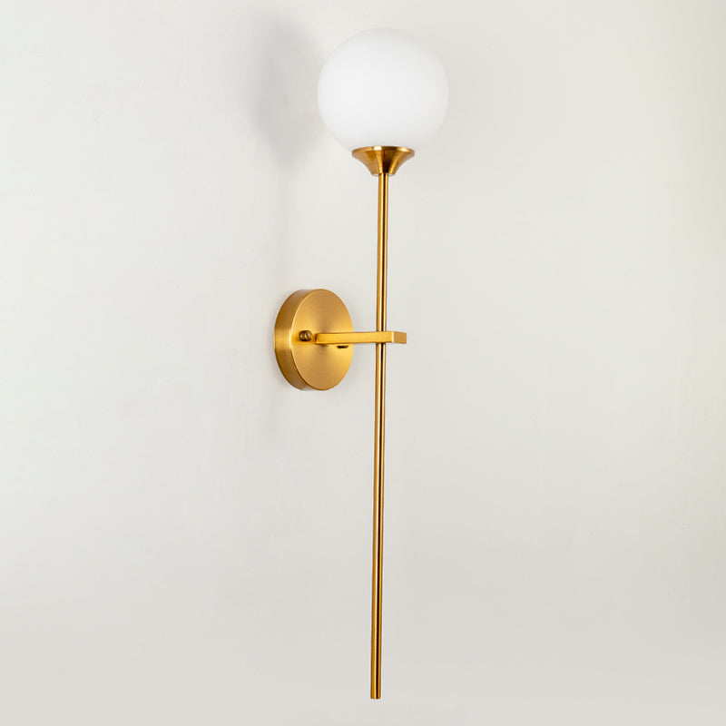1-Light Wall Light in Modern Luxury Style Wrought Iron Wall Sconce with Globe Glass Shade