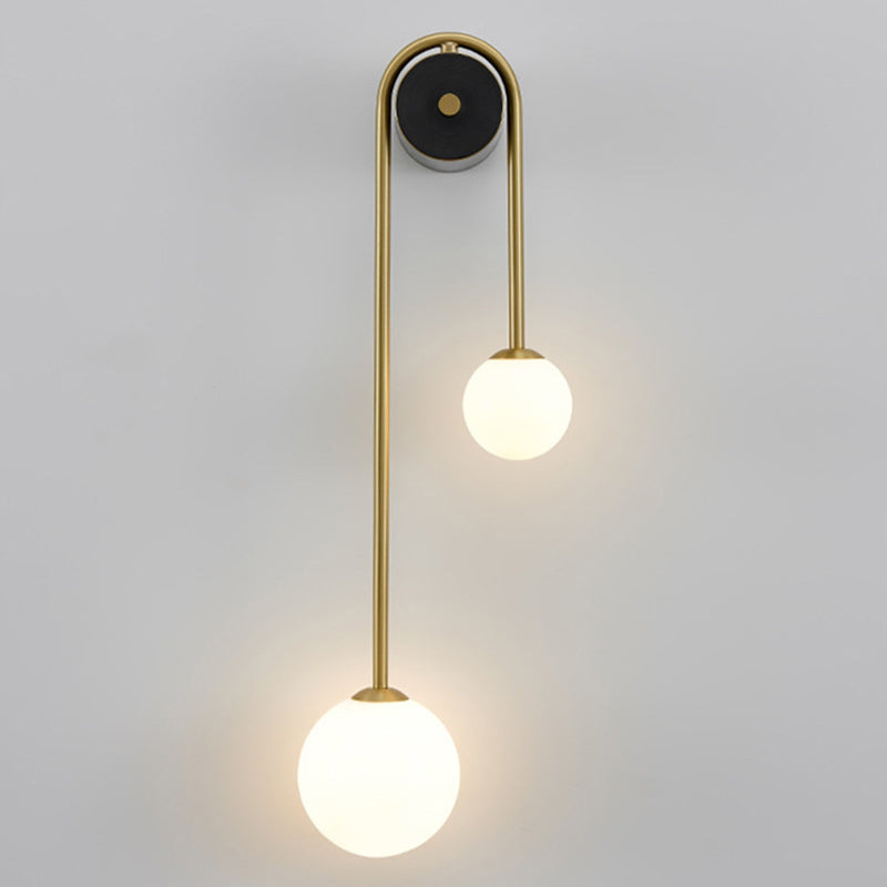 Zeitgenössische globale Wandmontagleuchte Milchglas Wandmontagelampe für das Restaurant