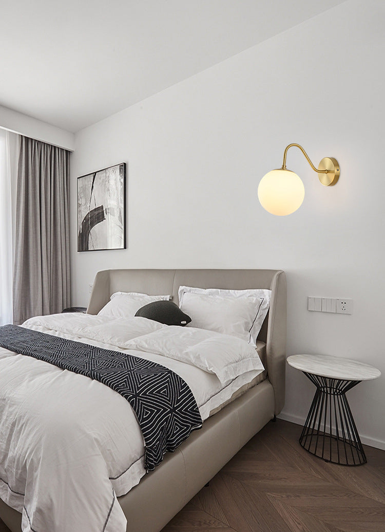 Zeitgenössische globale Wandmontagleuchte Milchglas Wandmontagelampe für das Restaurant