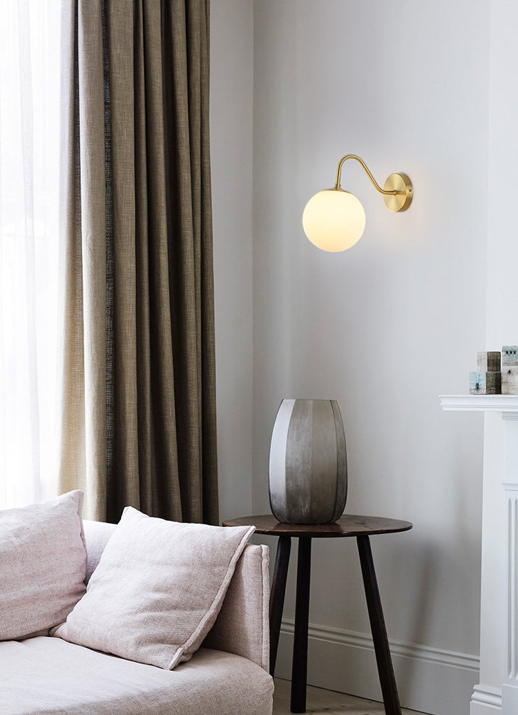 Zeitgenössische globale Wandmontagleuchte Milchglas Wandmontagelampe für das Restaurant