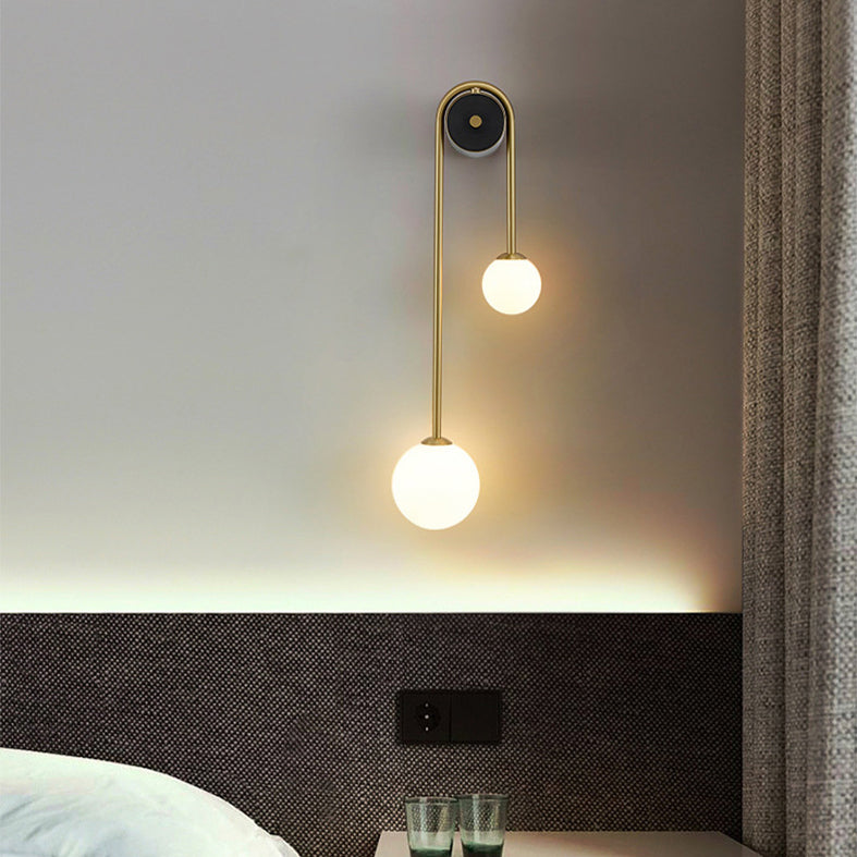 Zeitgenössische globale Wandmontagleuchte Milchglas Wandmontagelampe für das Restaurant