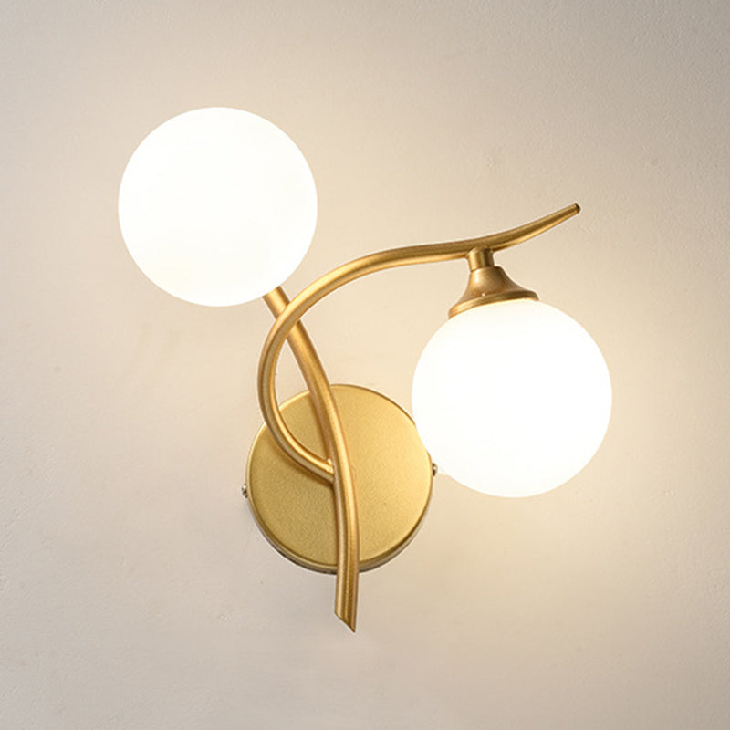 Zeitgenössische globale Wandmontagleuchte Milchglas Wandmontagelampe für das Restaurant