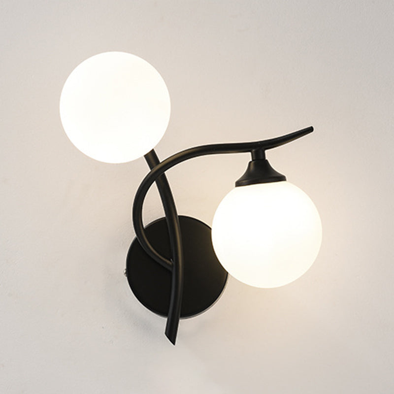 Zeitgenössische globale Wandmontagleuchte Milchglas Wandmontagelampe für das Restaurant