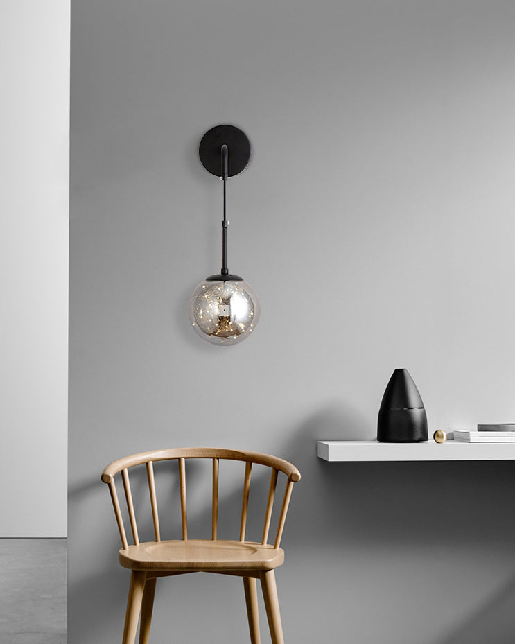 Modern Luxury Globe Wall Sconce 1-Light Wrought Iron LED Wall Light for Living Room