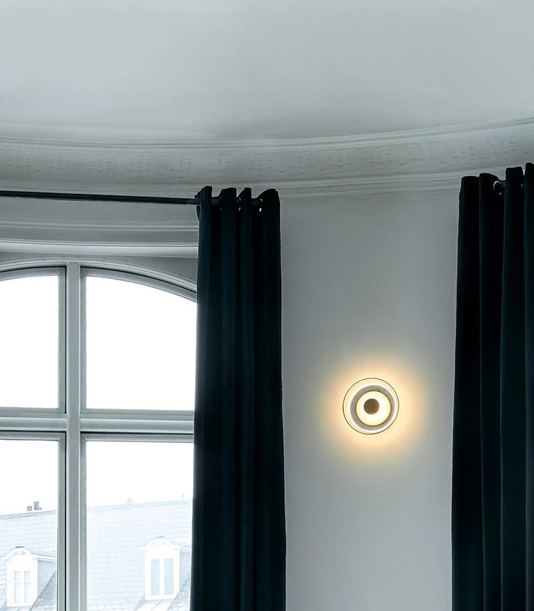 Glass Bowl-Shaped Wall Mounted Lighting Minimalist LED Wall Mounted Light Fixture