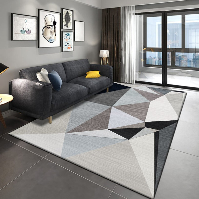 Creative Triangle Pattern Area Rug Trendy Modern Graphic Carpet Polyester Non-Slip Backing Carpet for Home Decoration