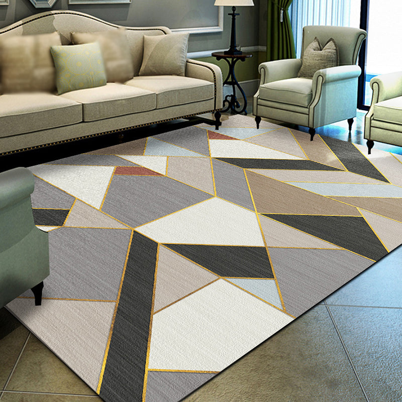 Creative Asymmetrical Triangle Pattern Rug Modern Stylish Polyester Rug Non-Slip Backing Washable Carpet for Home Decor