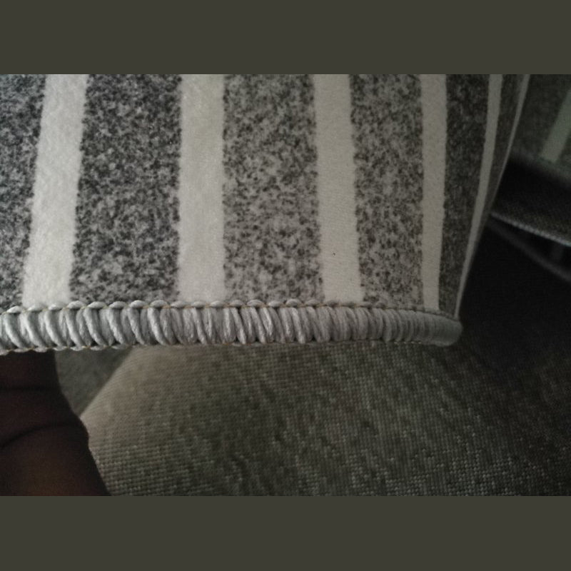Mehrfarbiger Geometrie-Design-Teppich, moderner, dekorativer rechteckiger Teppich, Polyester-Teppich mit rutschfester Rückseite für das Wohnzimmer