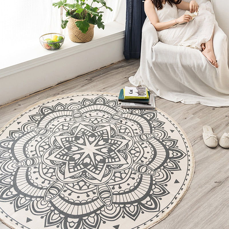 Classical Moroccan Round Rug Comfort Traditional Floral Printed Carpet Cotton Blend Friendly Washable Carpet for Living Room