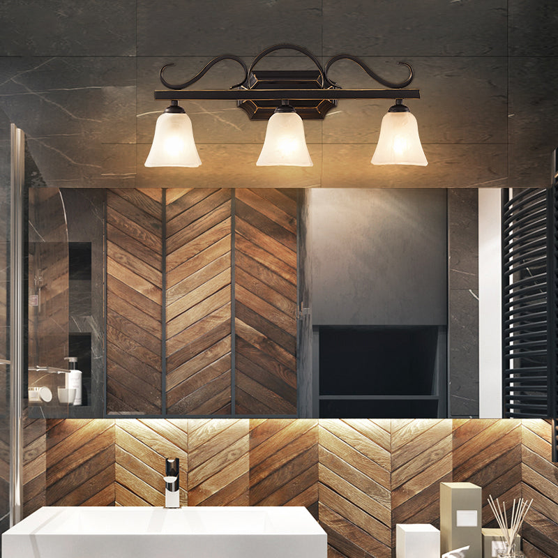 Traditionelle glockenförmige Leuchtenleuchte Glaswandmontage in Schwarz montiert