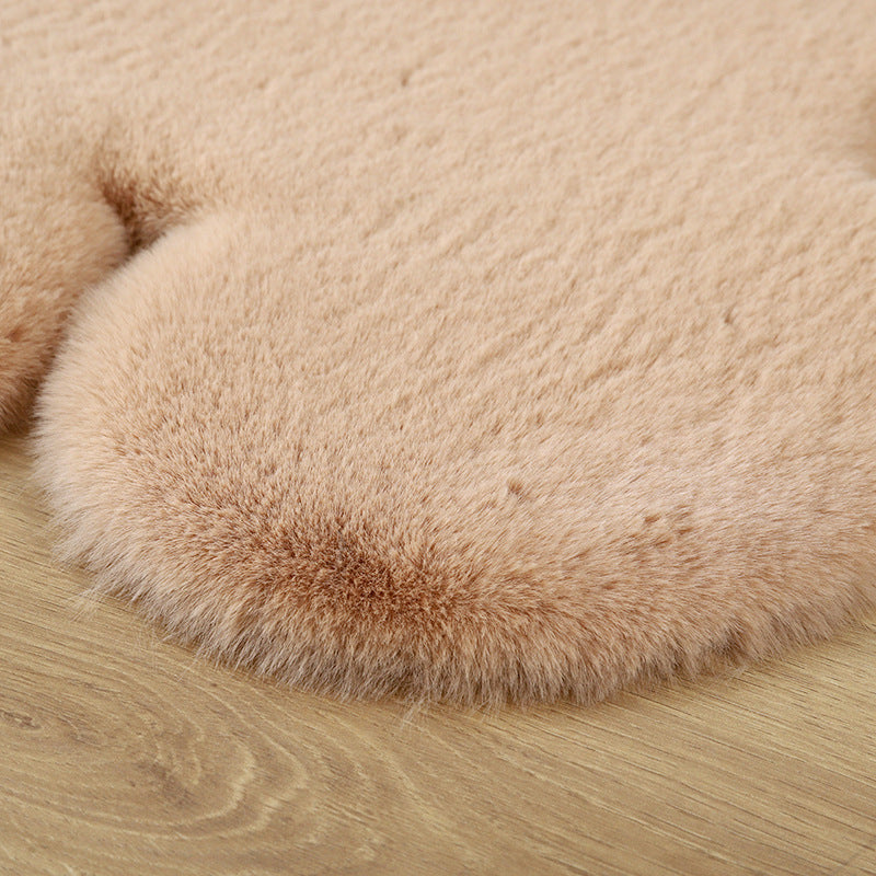 Lovely Bear shaped Area Rug Stylish Solid Shag Polypropylene Indoor Carpet Easy Care Friendly Washable Rug for Bedroom