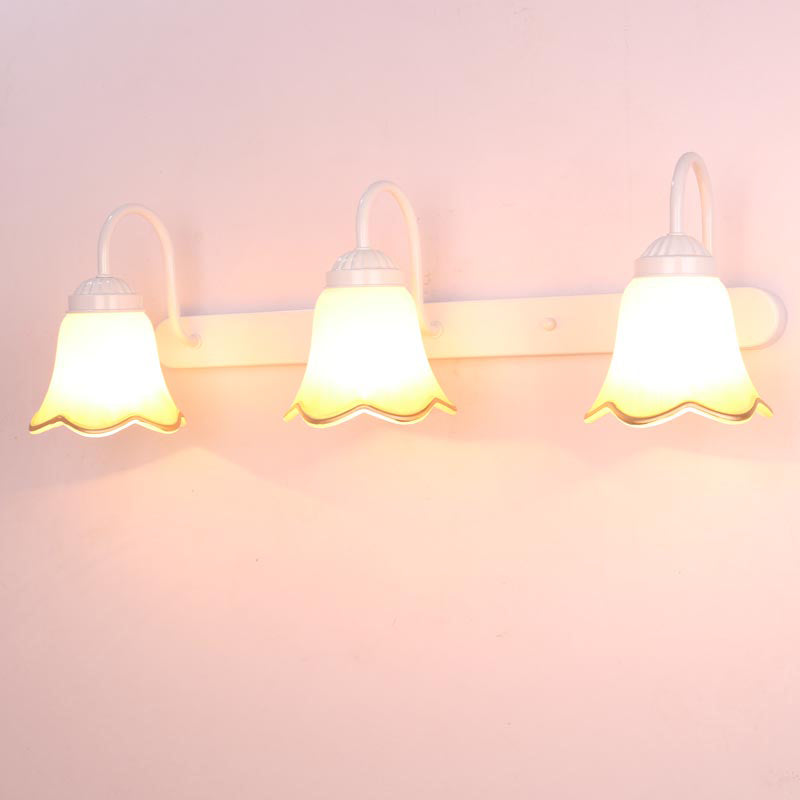 Traditionelle Einfachheit Bell Eitelkeit Wandleuchten Creme Glaswandhalterung Leuchte für Badezimmer