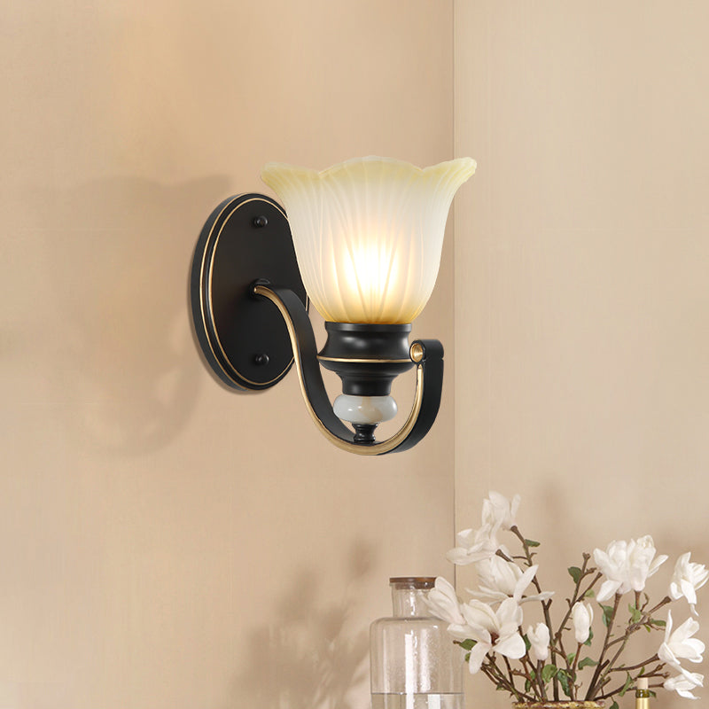 Semplicità vintage Bell Bell Vanity Lights Sconce Milk Glass Wall Monte Flaching per bagno