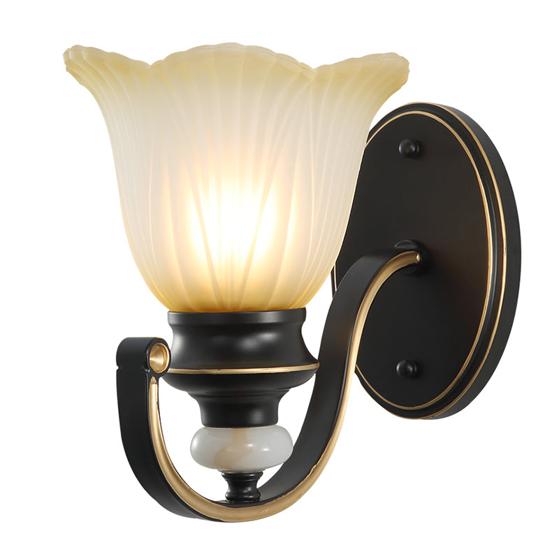 Semplicità vintage Bell Bell Vanity Lights Sconce Milk Glass Wall Monte Flaching per bagno